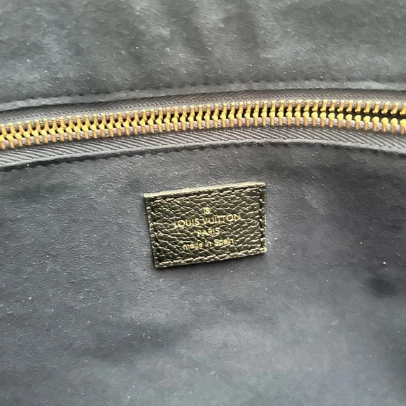 Louis Vuitton Neverfull MM - Picture 9 of 9